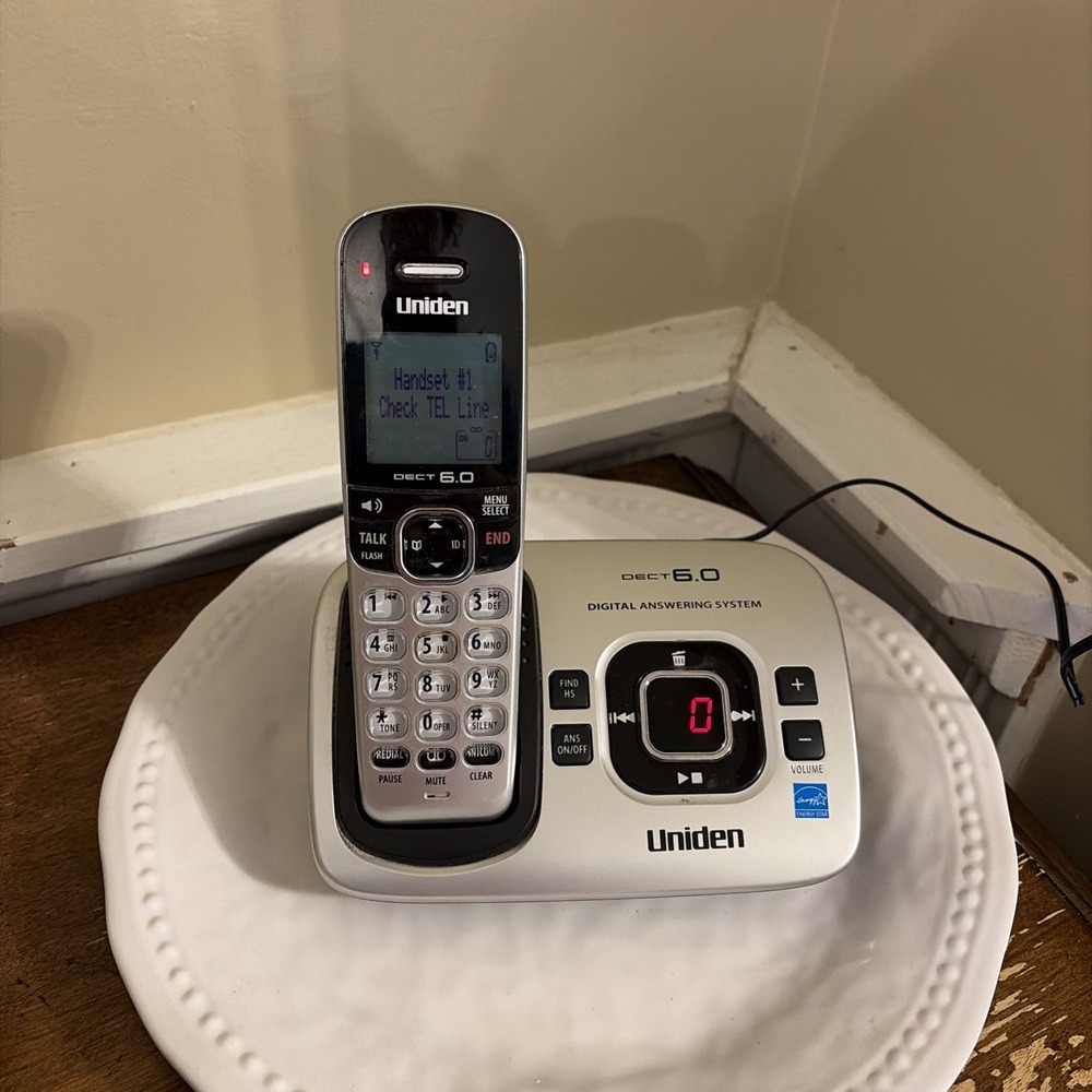 Uniden DECT 6.0 Cordless Phone Set With Caller ID Charger & Cords